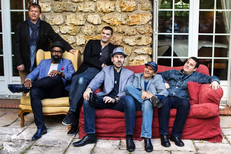 Jerry T e gli alligatori neri