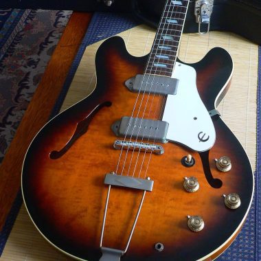 Casino Royale, ein Mikrofonset für das ruhige Epiphone Casino